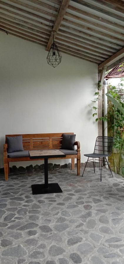 Sunmoonstarvillas Yogyakarta Jarakan Exterior foto