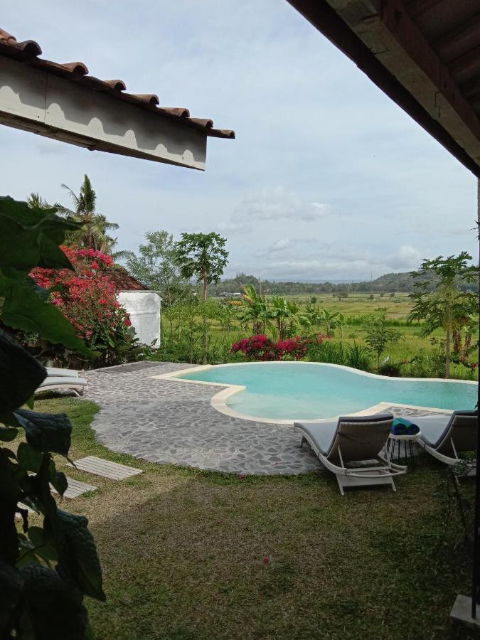 Sunmoonstarvillas Yogyakarta Jarakan Exterior foto