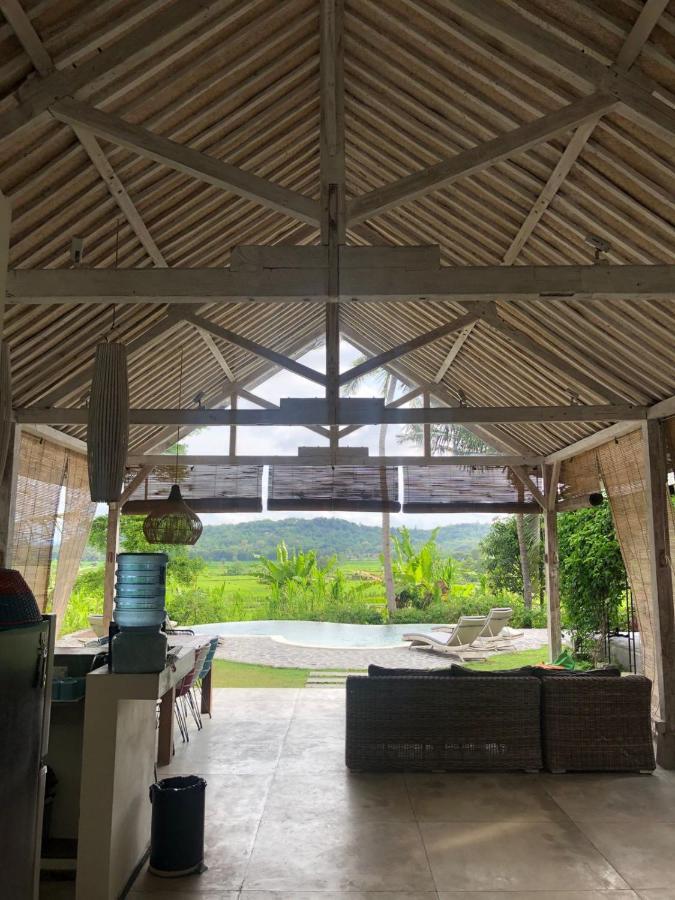 Sunmoonstarvillas Yogyakarta Jarakan Exterior foto