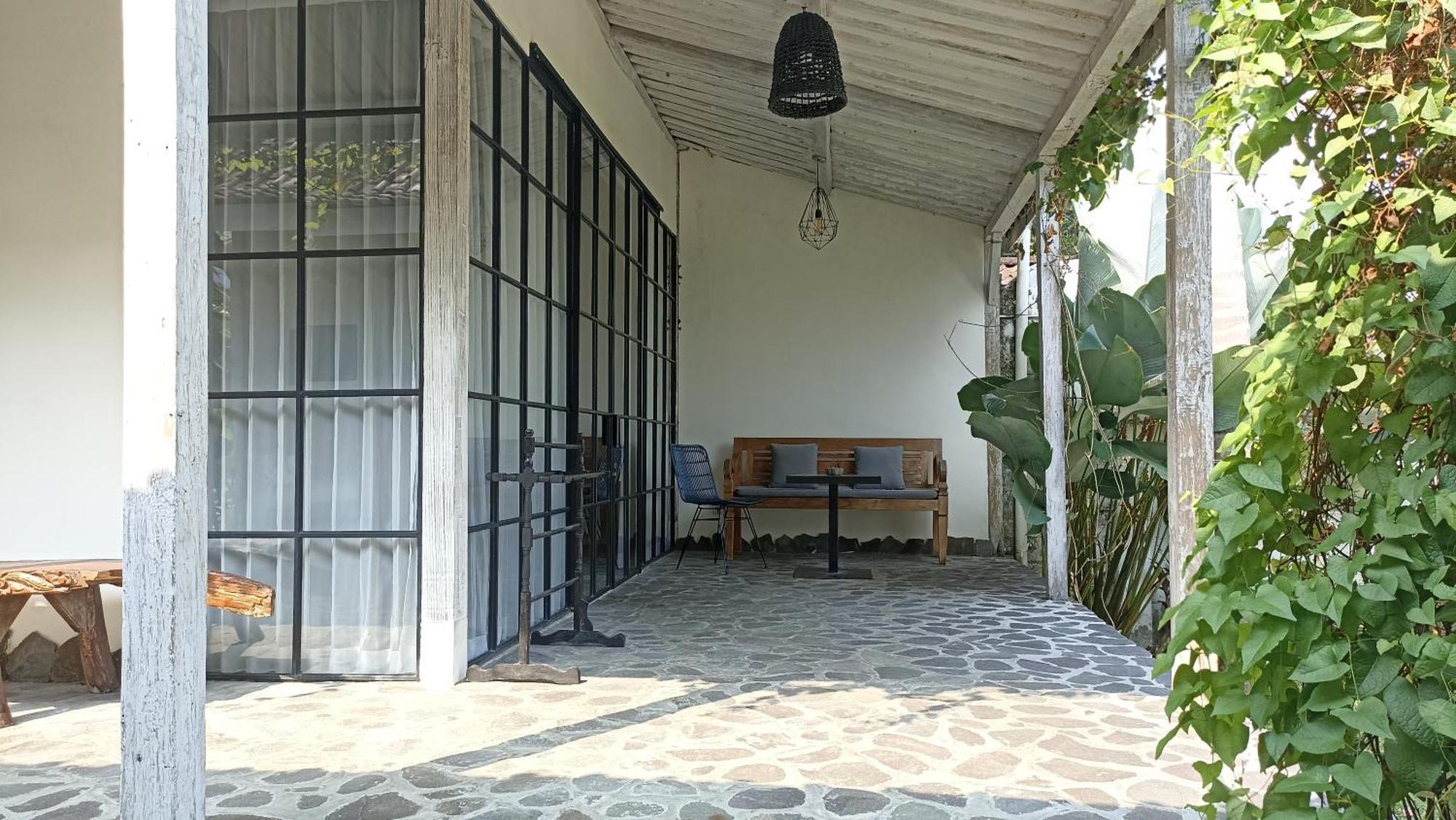 Sunmoonstarvillas Yogyakarta Jarakan Exterior foto